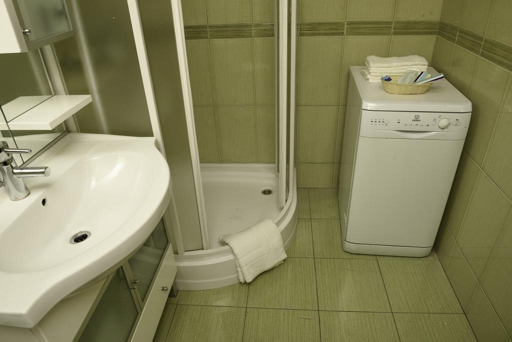 Classic Apartment Near The City Center Cluj-Napoca Luaran gambar